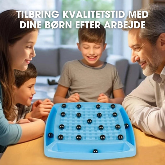 MagClash Board™ - Magnetisk skakspil