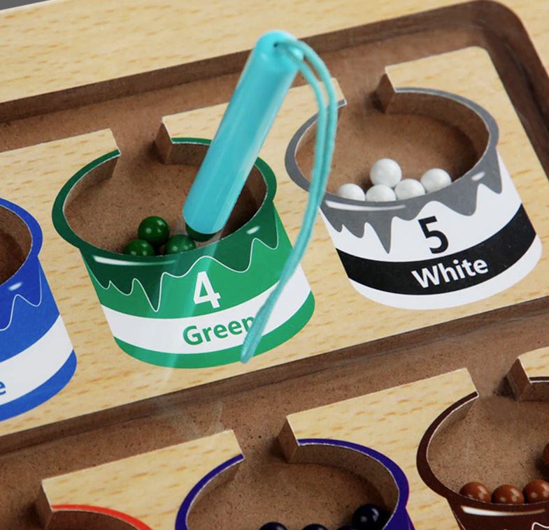 Kletshuts™ MagneticMaze - Farve- Og Tal-labyrintlegetøj