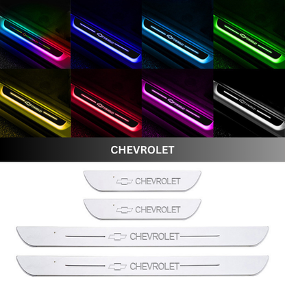 IlluminateDrive™ | LED-indstigningslys til bil – magnetisk montering & skiftende farver med dit logo