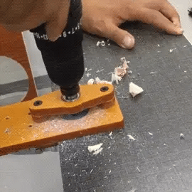 🎯 LaserPrecision™ – Professionel præcision – lige ved hånden